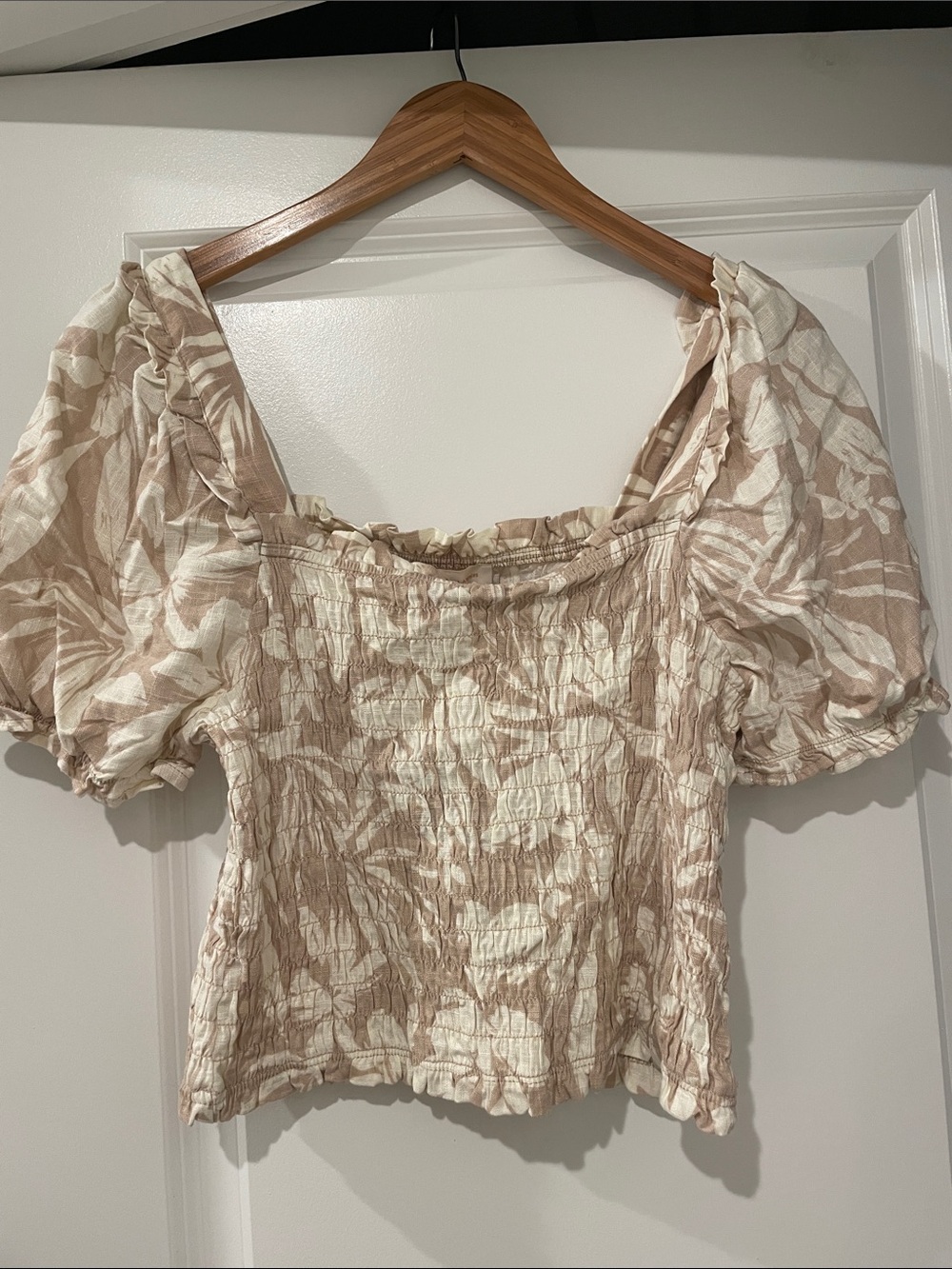 Monteau Smocked Square-Neck Blouse in Beige Leaf Print xl nwt